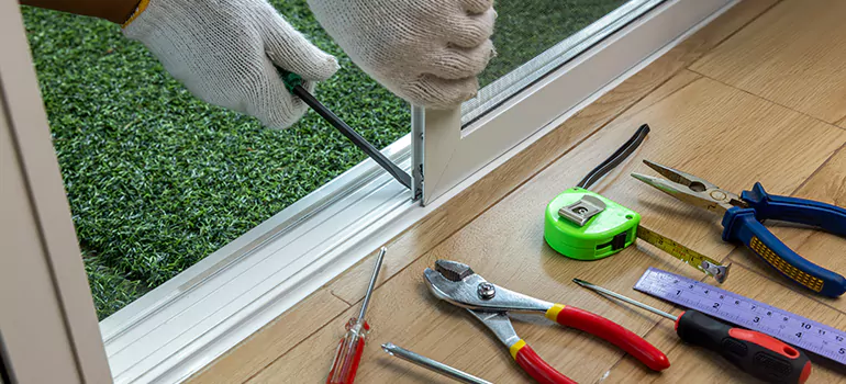 Window Hinge Repair in Oviedo, FL